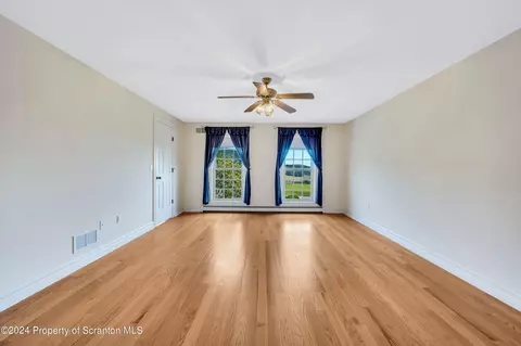 Bedroom - 2116 Laurel Hill Rd, Clarks Summit, PA 18411 photo 4 of 4