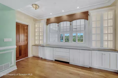 Entry Way - 2116 Laurel Hill Rd, Clarks Summit, PA 18411 photo 4 of 7