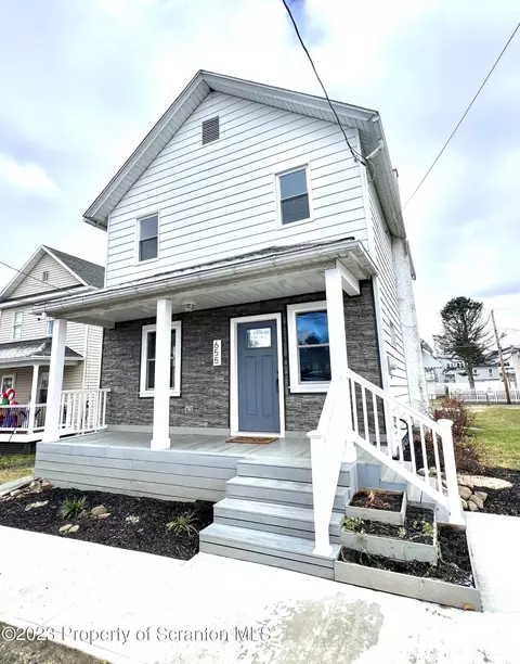 655 E Lackawanna Ave, Olyphant, PA 18447