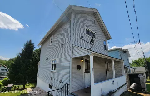 635 E Rear Elm St, Scranton, PA 18505 photo 2
