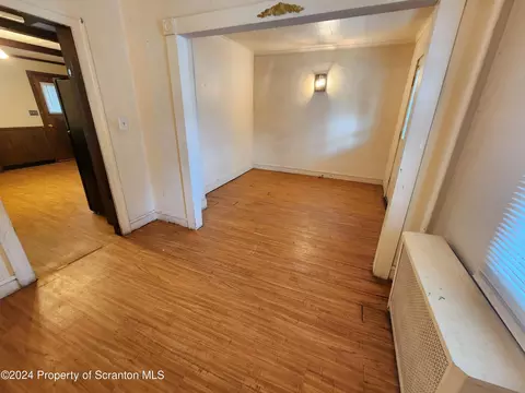 635 E Rear Elm St, Scranton, PA 18505 photo 7