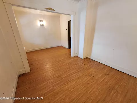 635 E Rear Elm St, Scranton, PA 18505 photo 8