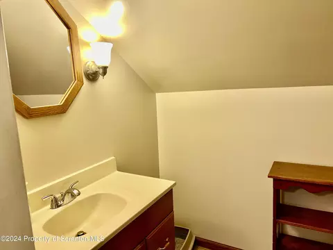 Bath - 153 Second St, Old Forge, PA 18518 photo 2 of 3