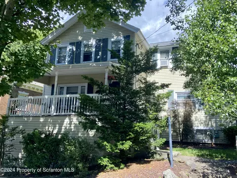 108 Washington St, Carbondale, PA 18407