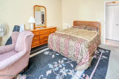 Bedroom - 1611 Summit Pointe, Scranton, PA 18508 photo 2 of 3