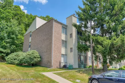 Other - 1611 Summit Pointe, Scranton, PA 18508 photo 2 of 6