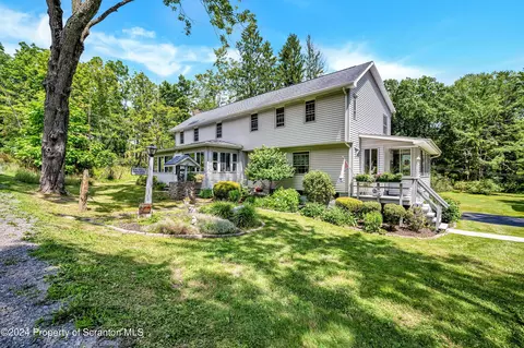 311 Village Rd, Dallas, PA 18612