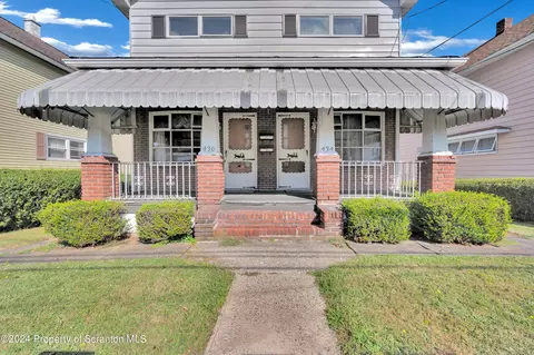 436 16th Ave, Scranton, PA 18504 photo 2