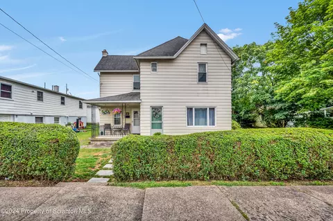 118 Harrison St, Old Forge, PA 18518