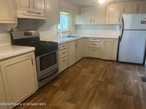 Kitchen - 286 Orchard Rd, Great Bend, PA 18821 photo 4 of 5