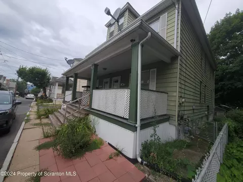 120 122 Mcharragher, Wilkes-barre, PA 18702