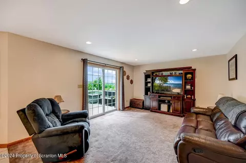 1102 Witko St, Dickson City, PA 18519 photo 9