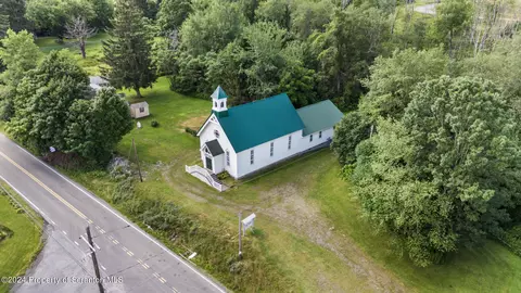 3878 State Route 492, New Milford, PA 18834