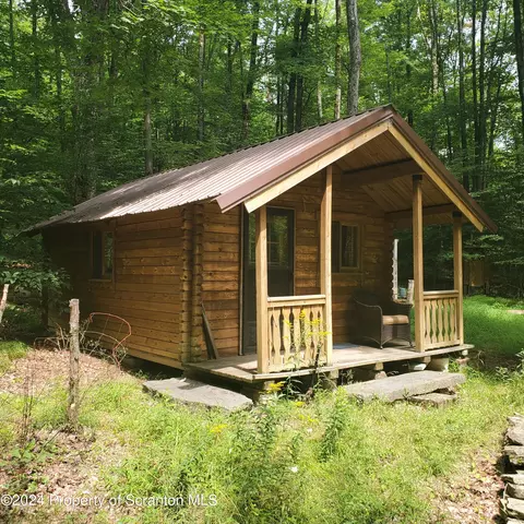 Cabin Hill Road West, Hallstead, PA 18822