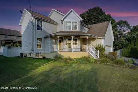 307 Sunset Dr, Dunmore, PA 18512