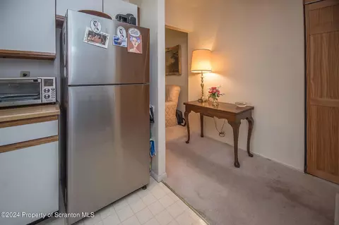 1311 Summit Pointe, Scranton, PA 18512 photo 9
