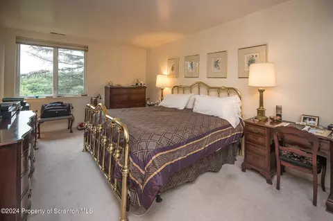 1311 Summit Pointe, Scranton, PA 18512 photo 10