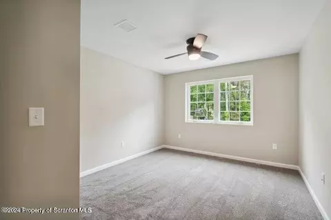 627 1st St, Eynon, PA 18403 photo 19