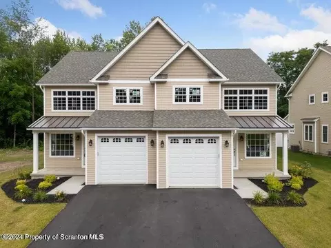 627 1st St, Eynon, PA 18403