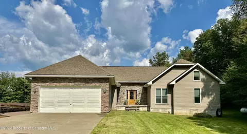 19 Valley View Dr, Factoryville, PA 18419