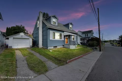 509 Edith St, Old Forge, PA 18518 photo 41