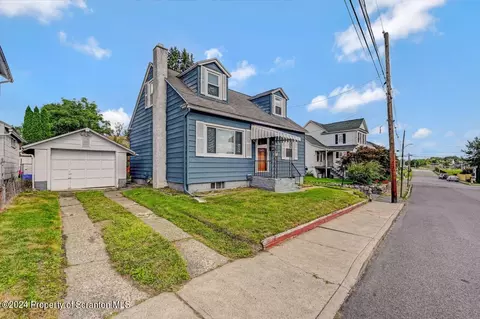 509 Edith St, Old Forge, PA 18518 photo 3