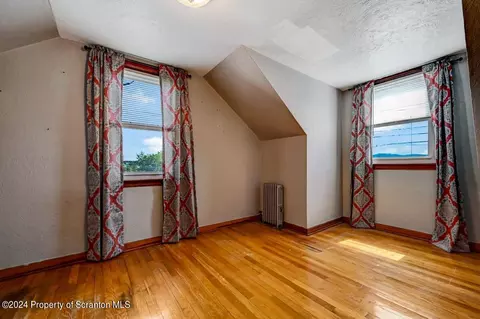 509 Edith St, Old Forge, PA 18518 photo 30