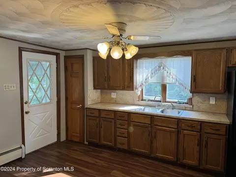 804 Beech St, Scranton, PA 18505 photo 9