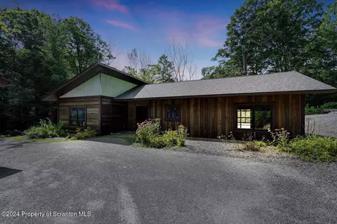 250 Pleasant Way, Union Dale, PA 18470
