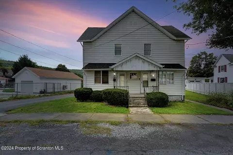 306 308 Gibson St, Jermyn, PA 18433