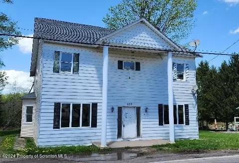 533 Main St, Gouldsboro, PA 18424