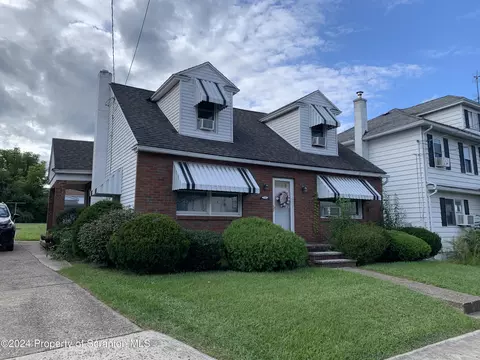 523 Edith St, Old Forge, PA 18518