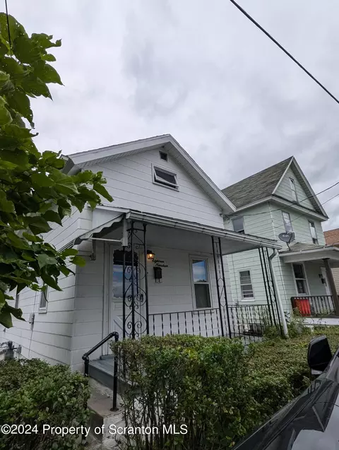 1819 Bloom Ave, Scranton, PA 18508