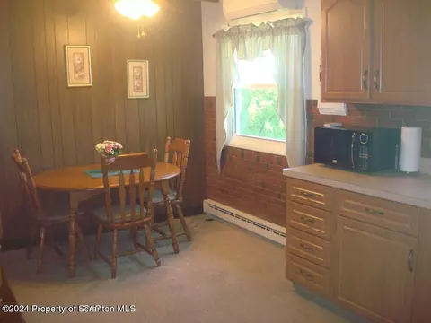 214 Lehigh St, Exeter, PA 18643 photo 4