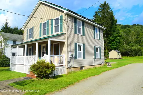 748 Church St, New Milford, PA 18834