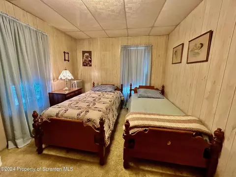 Bedroom - 1019 Acker Ave, Scranton, PA 18504 photo 3 of 5