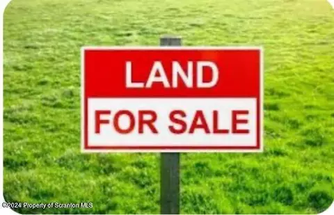 Boulevard L17i21 Avenue, Greenfield Township, PA 18407