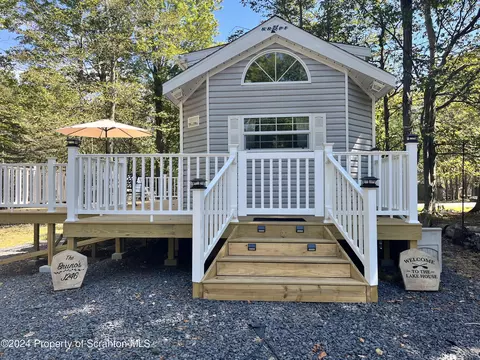 246 Williams Way, Covington Twp, PA 18424