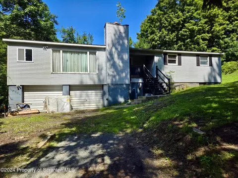217 Fuller Rd, Dalton, PA 18414