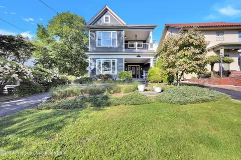 1115 Electric St, Scranton, PA 18509