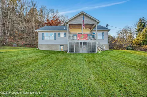 200 Rowlands, North Abington, PA 18414