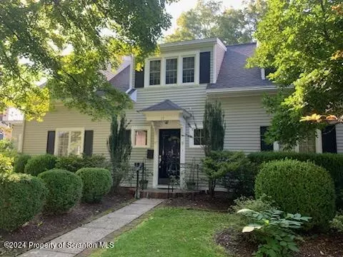 17 Philadelphia Ave, Tunkhannock, PA 18657