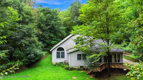 Exterior - 925 Apple Tree Rd, Harding, PA 18643 photo 5 of 14