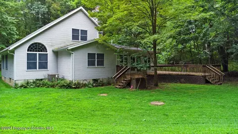 Exterior - 925 Apple Tree Rd, Harding, PA 18643 photo 6 of 14