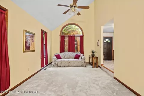 Living - 925 Apple Tree Rd, Harding, PA 18643 photo 3 of 10
