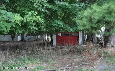 18 Kane Rd, Starlight, PA 18461