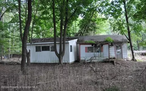 18 Kane Rd, Starlight, PA 18461 photo 5