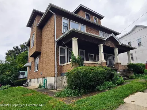 907 W 909 W Linden, Scranton, PA 18504