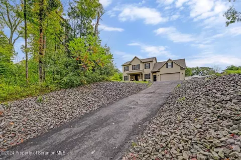 736 Edella Rd, South Abington, PA 18411