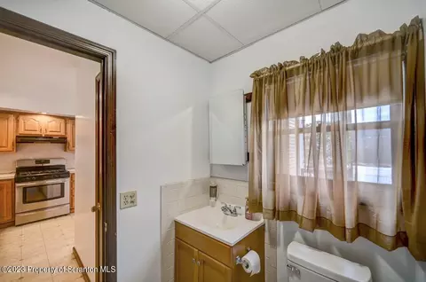 337 N Everett Ave, Scranton, PA 18504 photo 32